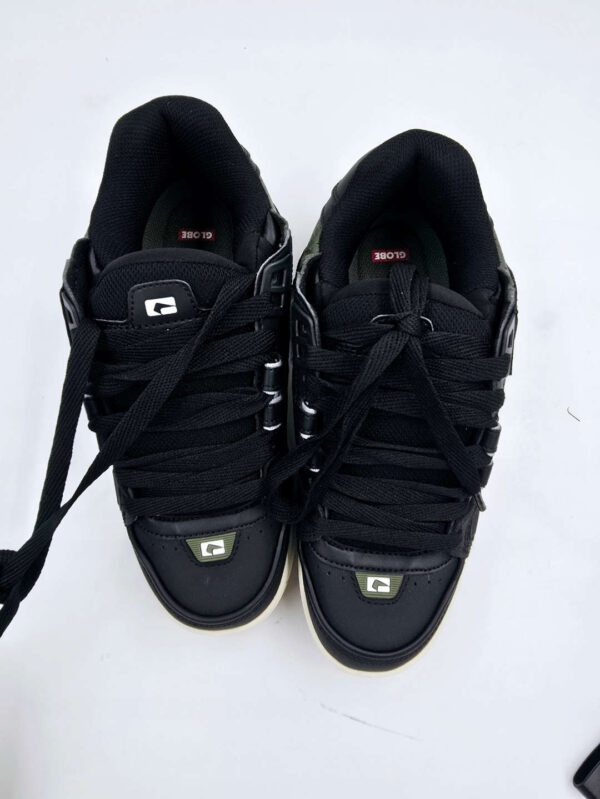 Buty męskie skórzane Globe SABRE sneakersy niskie R.41 GLO99F