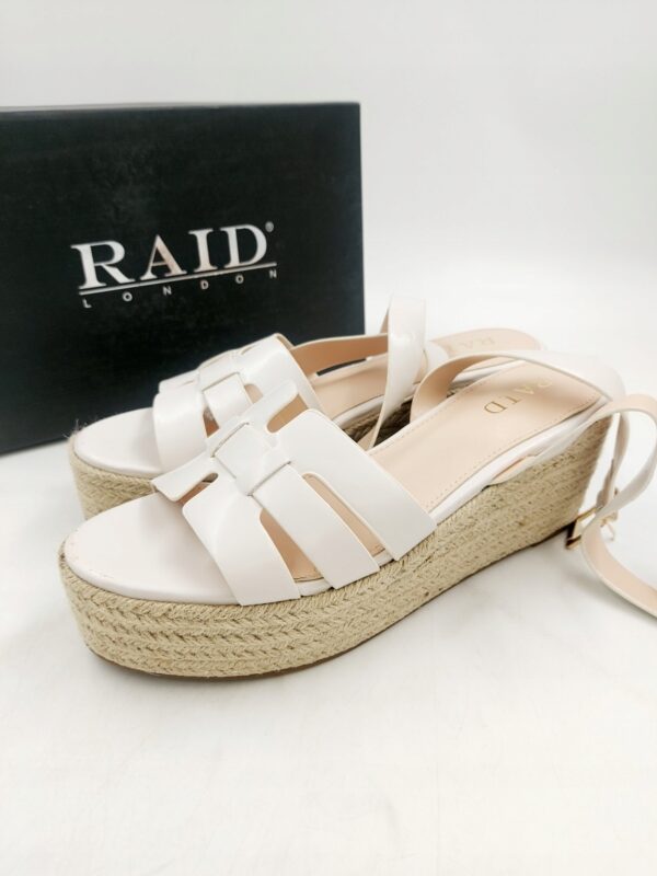 Białe sandały espadryle na koturnie RAID Wide R.40 RA63F
