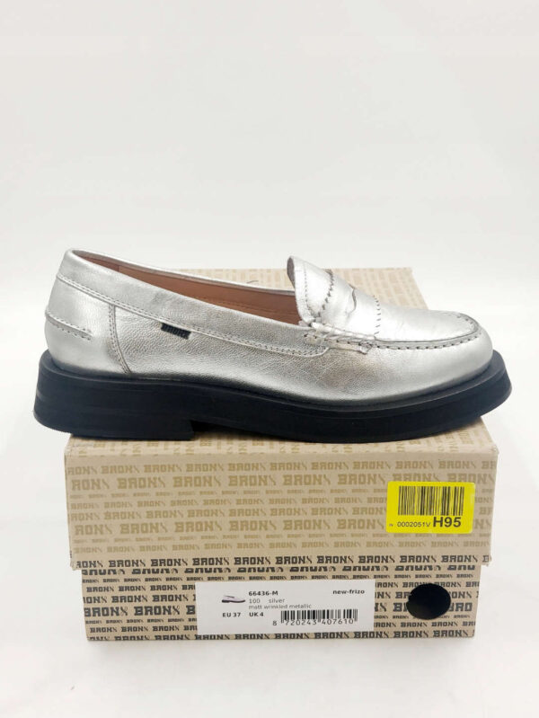 Damskie czółenka skórzane srebrne Bronx loafers R.37 BR83F