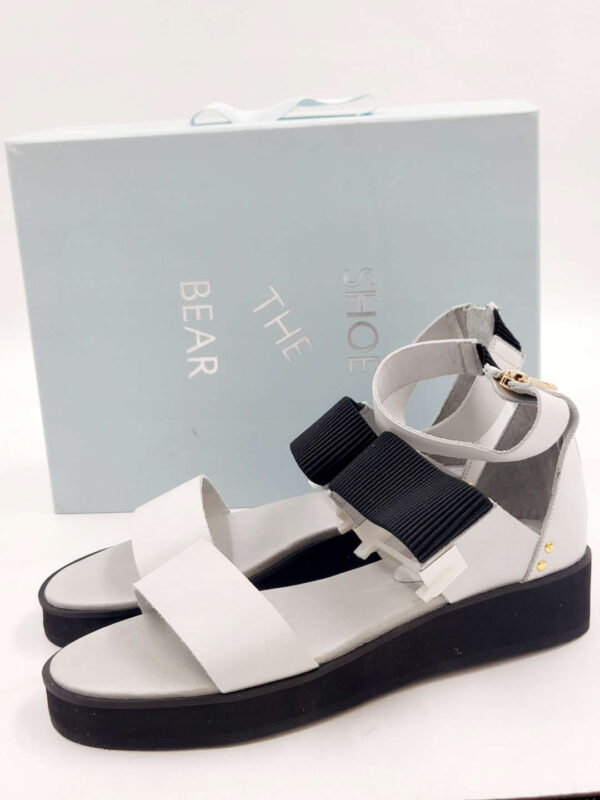 110a510ea8f08ebfeaadbbd7ff1f4471.jpg Damskie sandały skórzane białe czarne SHOE HE BEAR R.40 SH8S
