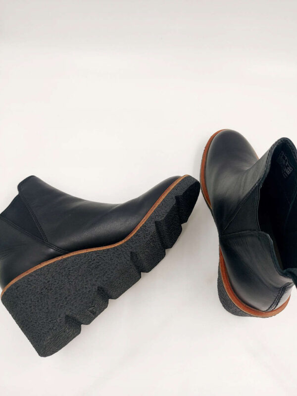 BOTKI CZARNE CLARKS CLARKFORD TOP R.40 CL81L