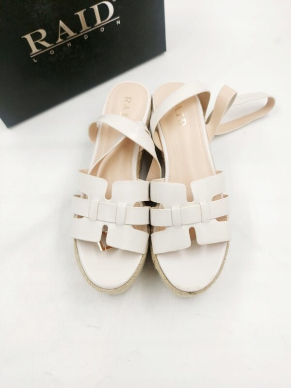 Białe sandały espadryle na koturnie RAID Wide R.40 RA63F