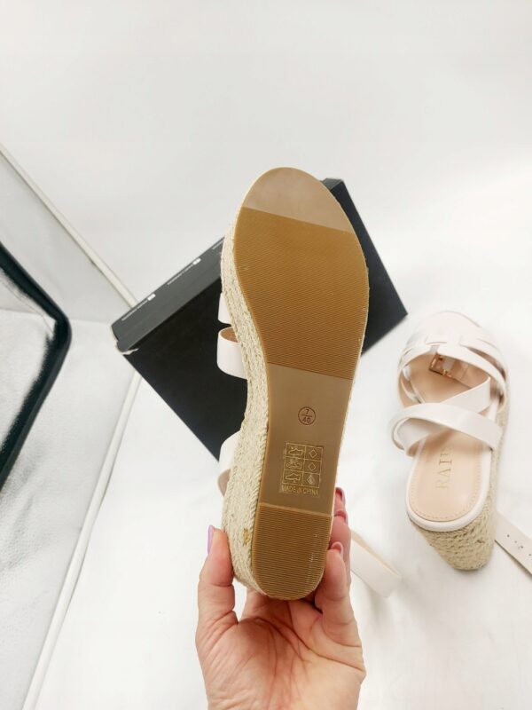 Białe sandały espadryle na koturnie RAID Wide R.40 RA63F