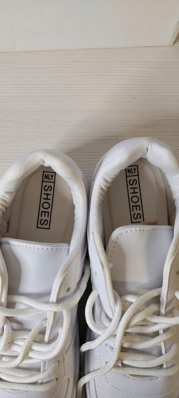 Nly by Nelly Sneakersy na platformie R.40 NL24L