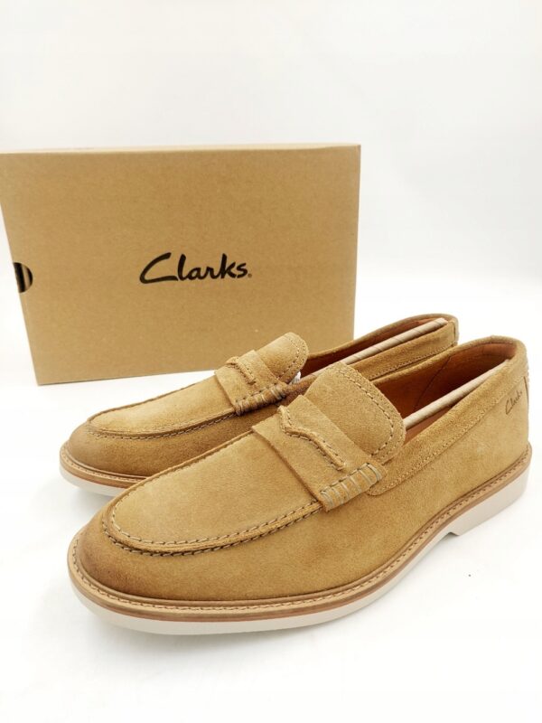 Mokasyny wsuwane zamszowe sand Clarks R.42 CL4G