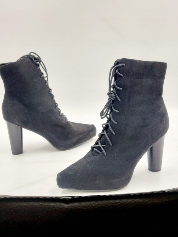 Damskie Botki na obcasie czarne CITY CHIC R.41 CH53D