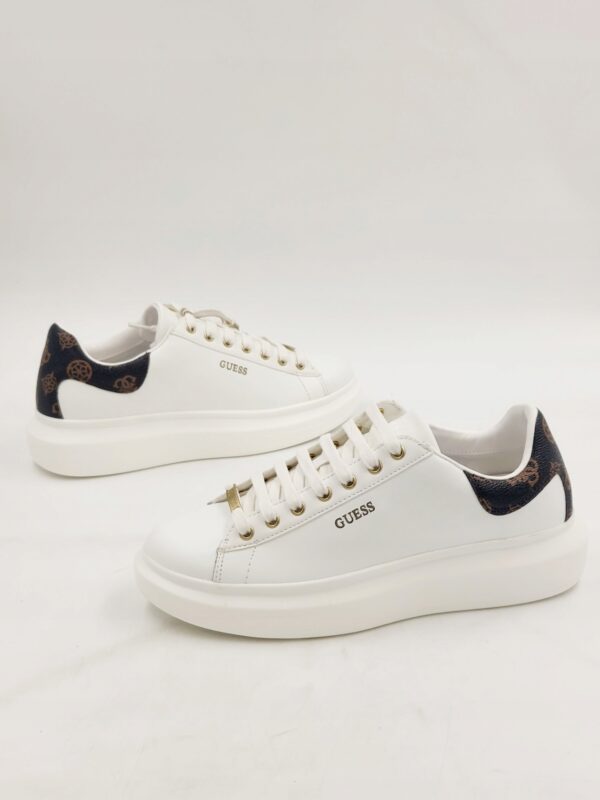 Buty damskie Sneakersy białe skórzane GUESS SOLERNO  R.37