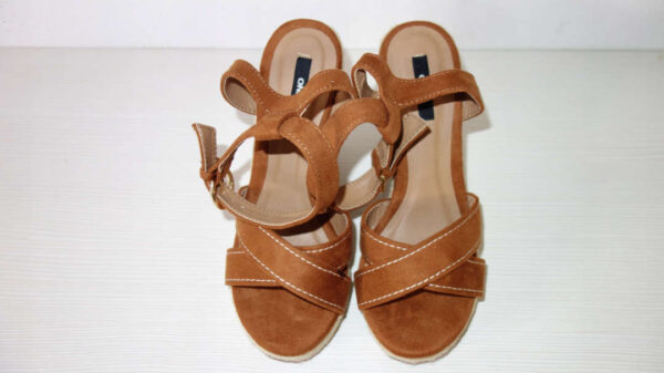 Espadryle na koturnie brązowe ONLY R.37 ON90W