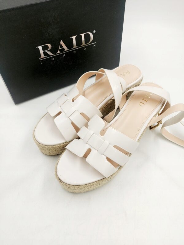 Białe sandały espadryle na koturnie RAID Wide R.40 RA63F