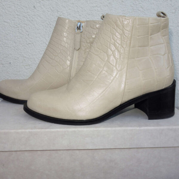 Beżowe skórzane botki Royal RepubliQ R.37 RO19B