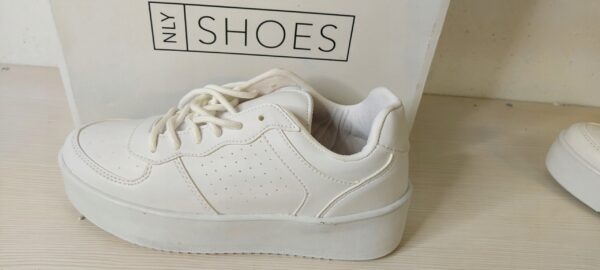 Nly by Nelly Sneakersy na platformie R.40 NL24L
