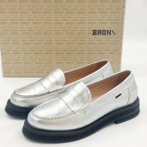 Damskie czółenka skórzane srebrne Bronx loafers R.37 BR83F