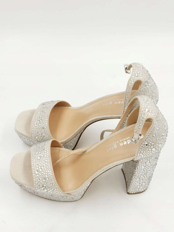 Sandały na obcasie srebrne Steve Madden R.41 ST4S