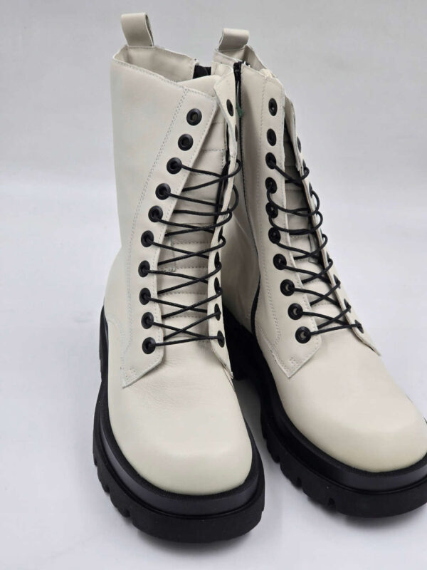 Damskie buty botki ze skóry naturalnej białe MJUS R.40 MJ12W