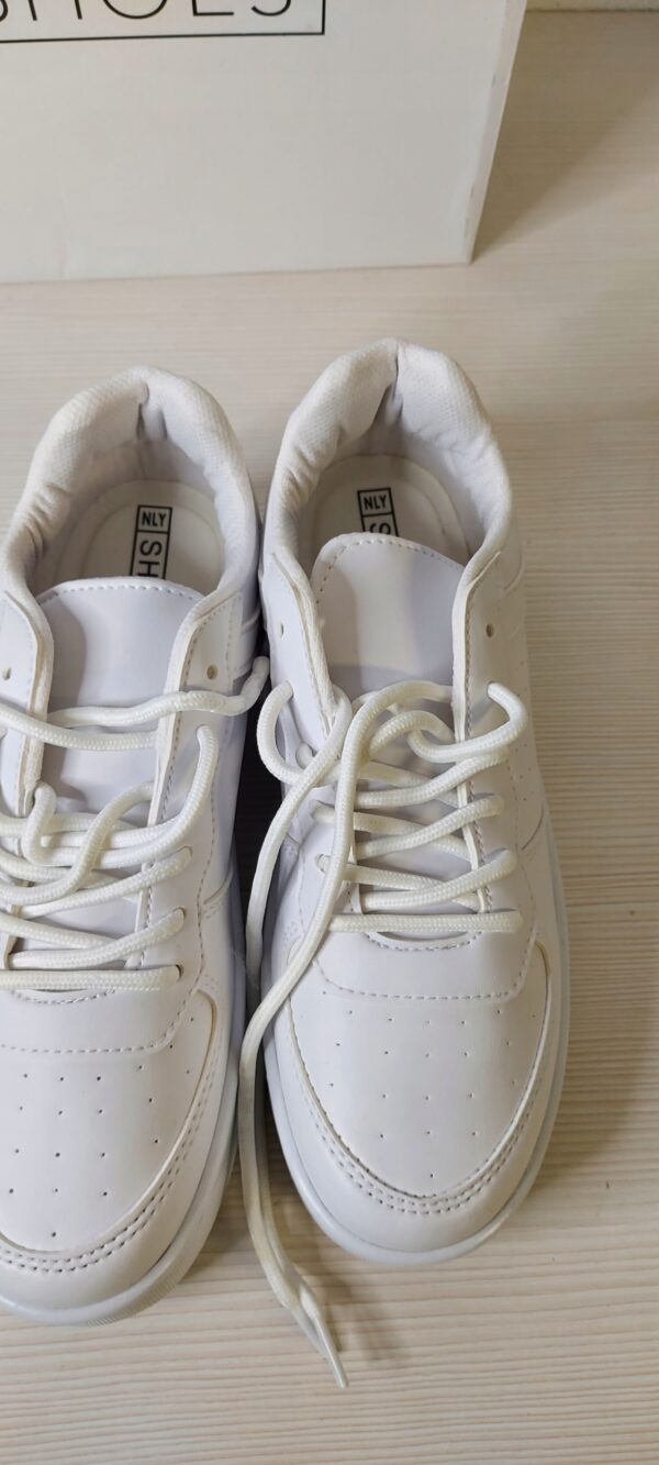 Nly by Nelly Sneakersy na platformie R.40 NL24L