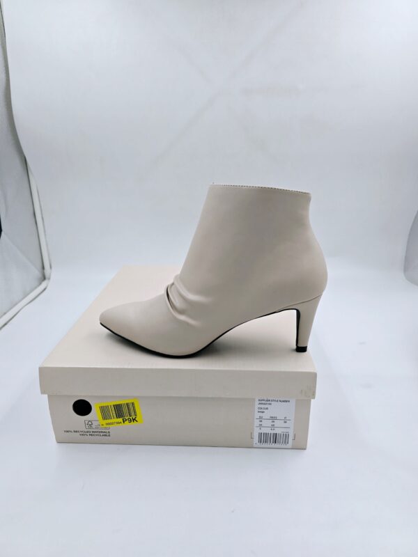 Anna Field damskie botki na obcasie beżowe R.38 AN13D