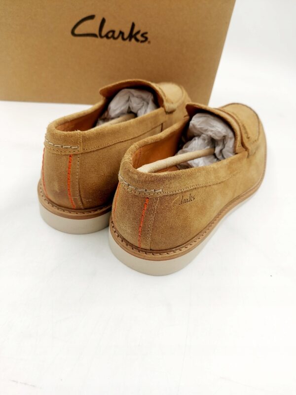 Mokasyny wsuwane zamszowe sand Clarks R.42 CL4G