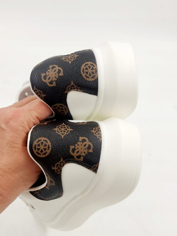 Buty damskie Sneakersy białe skórzane GUESS SOLERNO  R.37