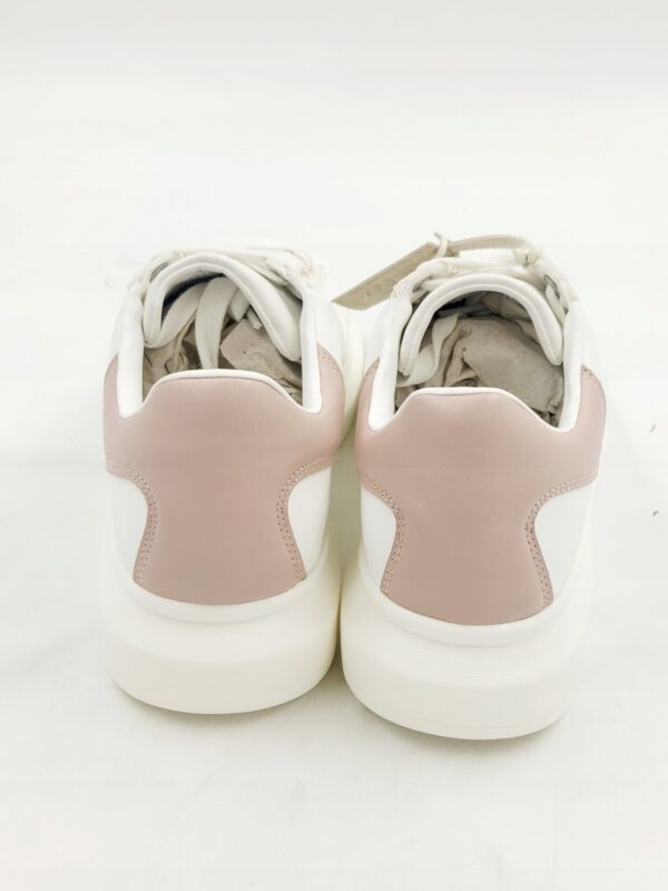 Sneakersy ze skóry białe GUESS-SOLERNO platforma R.41 GU7D