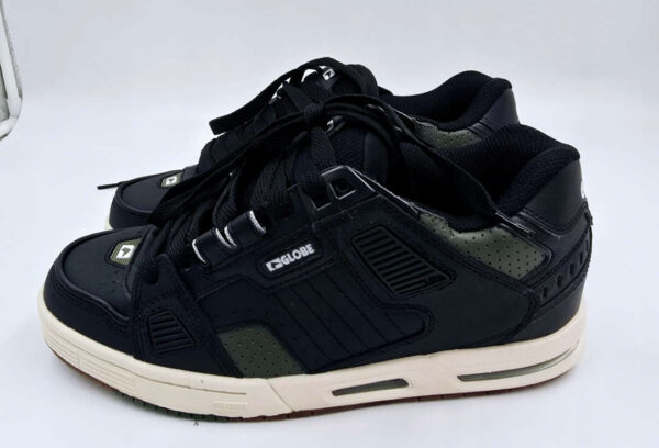 Buty męskie skórzane Globe SABRE sneakersy niskie R.41 GLO99F