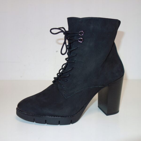 Tamaris sztyblety skórzane na obcasie R.40 TA62W