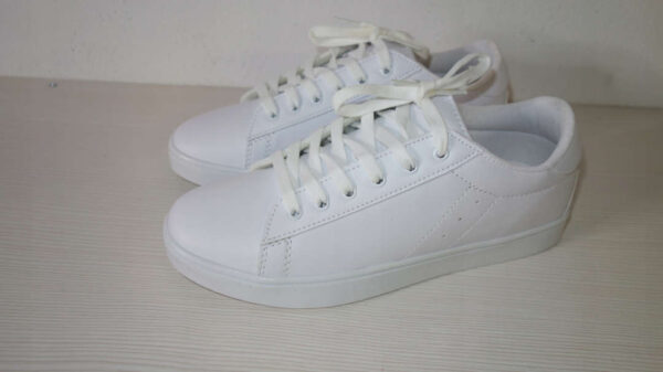 Nly Shoes damskie sneakersy białe R.38 NL85W
