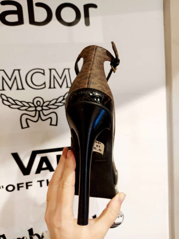 Michael Kors Czółenka na obcasie R.35,5 MI86P