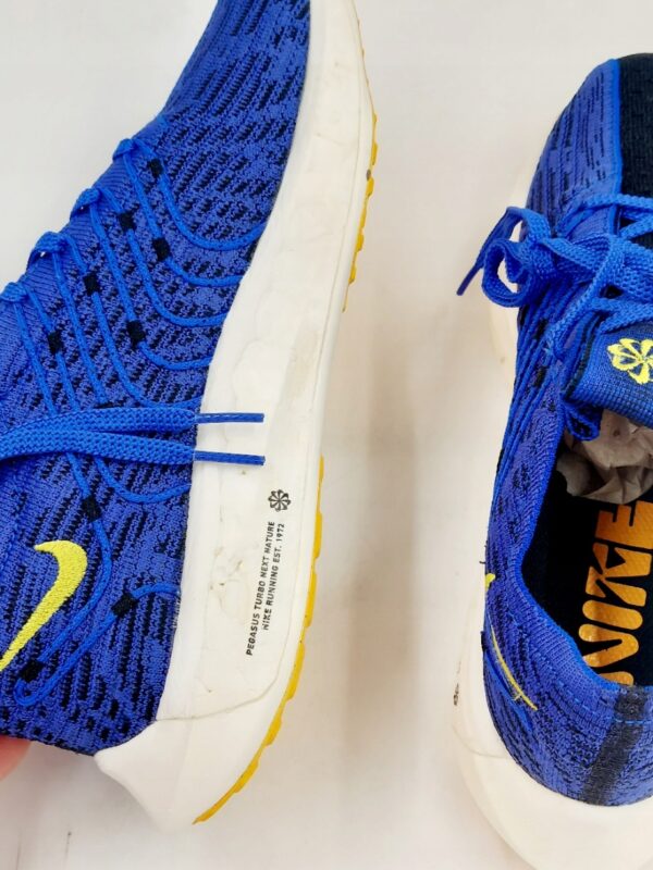 Buty do biegania Nike Pegasus Turbo Next R.39 NI7