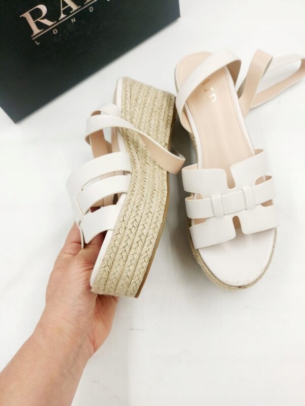 Białe sandały espadryle na koturnie RAID Wide R.40 RA63F