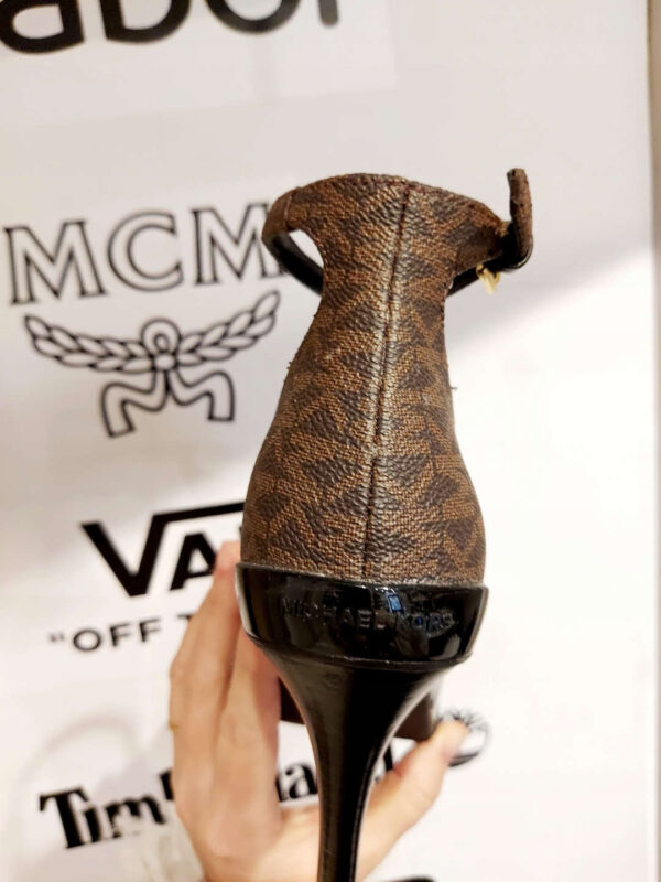 Michael Kors Czółenka na obcasie R.35,5 MI86P