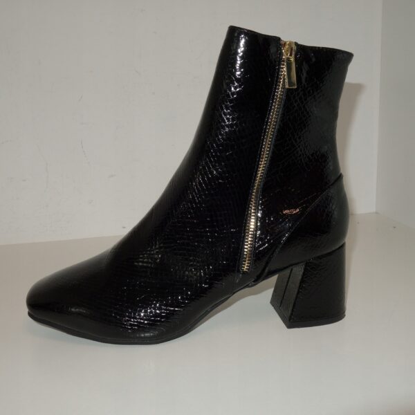 Miss Selfridge Billion Botki damskie na obcasie czarne R.41 MI52W