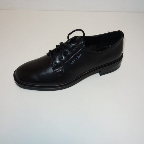 Calvin Klein Farasha półbuty skórzane R.36 CA5N