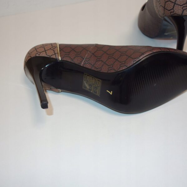 River Island czółenka na obcasie R.40 RI67N