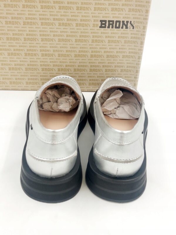 Damskie czółenka skórzane srebrne Bronx loafers R.37 BR83F