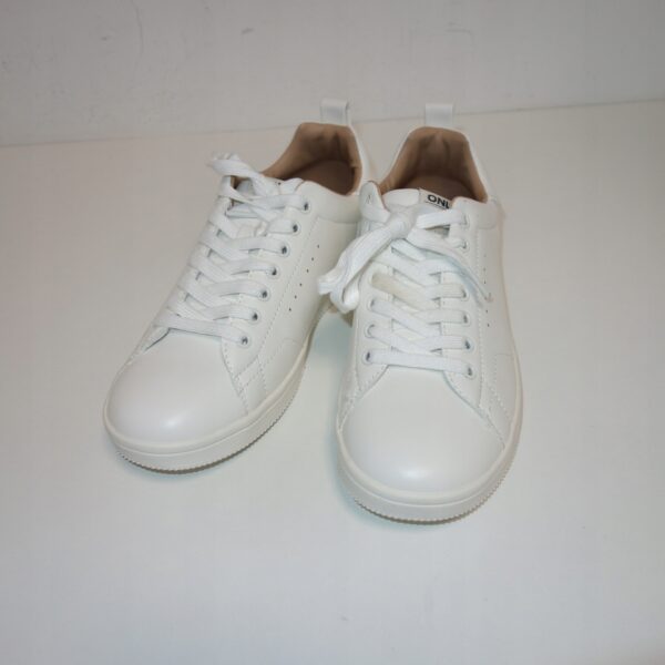 ONLY Sneakersy niskie białe R.37 ON52N