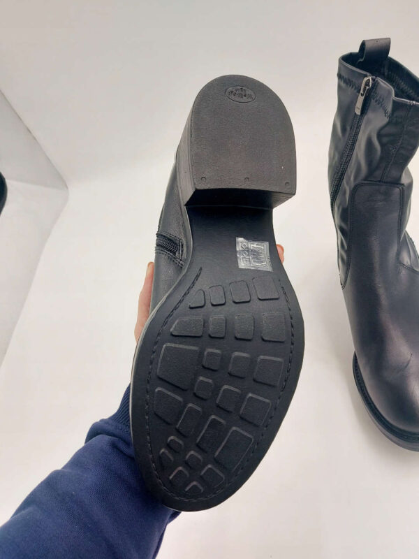 Inuovo Laarsjes damskie skórzane botki R.41 IN72P