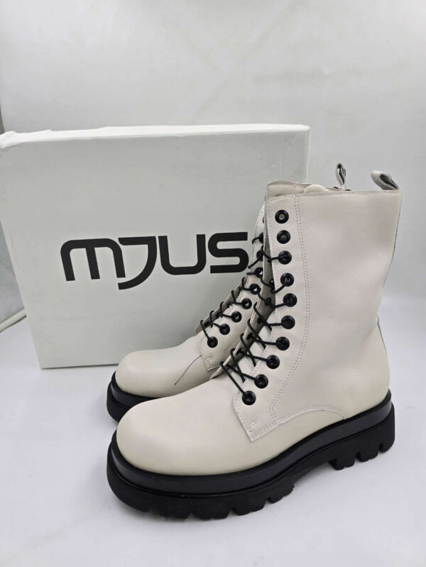 Damskie buty botki ze skóry naturalnej białe MJUS R.40 MJ12W