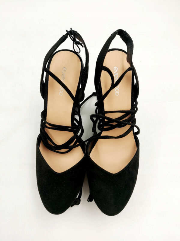 Even & Odd czarne czółenka na obcasie R,39 EV84L