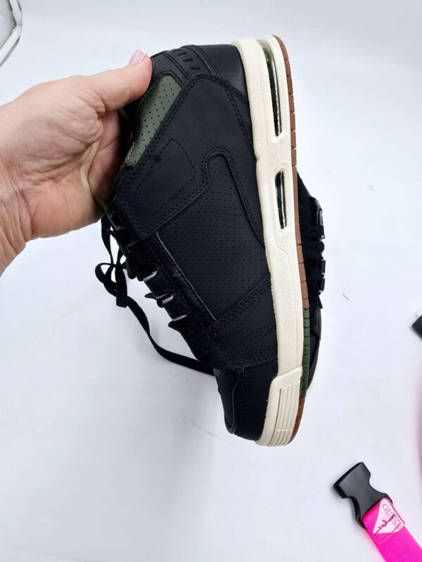 Buty męskie skórzane Globe SABRE sneakersy niskie R.41 GLO99F