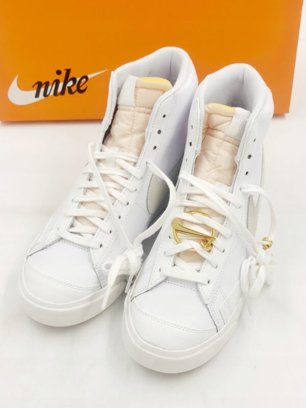 Obuwie sportowe NIKE BLAZER MID 77 R.38 NI10h
