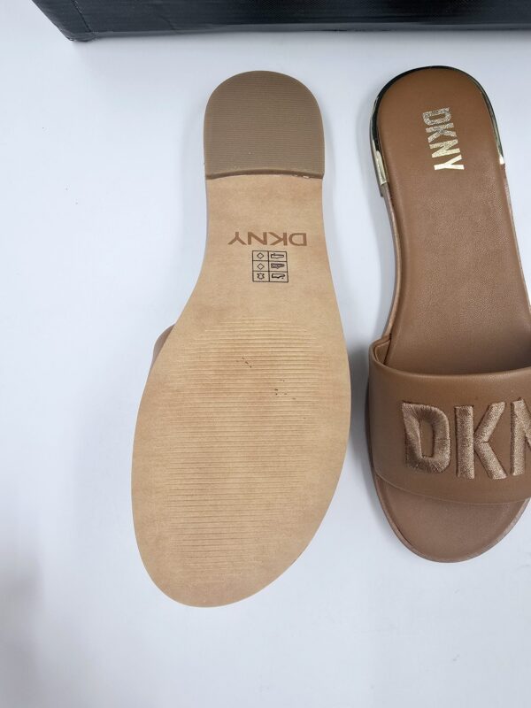 DKNY Klapki skórzane WAVERLY Brązowe  R.38  DK84T