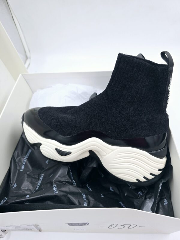 Emporio Armani  Sneakersy wysokie czarne  R.39  EM84T