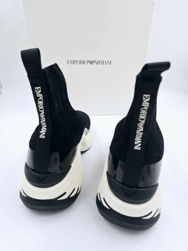 Emporio Armani  Sneakersy wysokie czarne  R.39  EM84T
