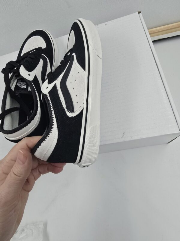 Buty skórzane  trampki  VANS Rowley Classic  zamszowe unisex  R.36,5  VA21W