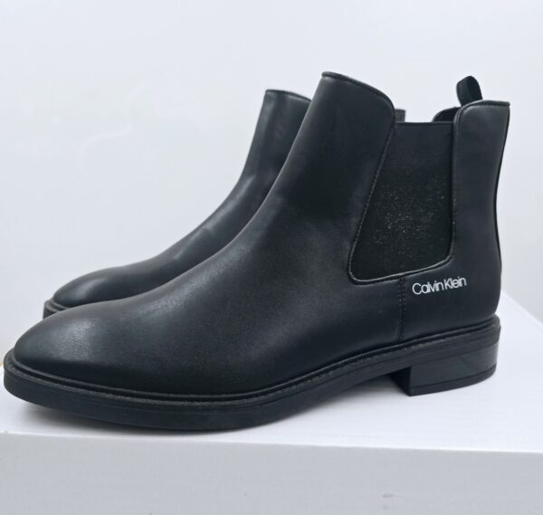 Sztyblety  Calvin Klein czarne botki wsuwane  R.39  CA12L