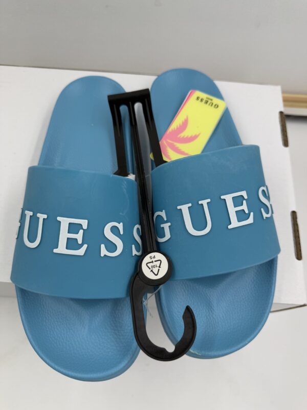 GUESS  Klapki Slides  unisex kolor turkusowy R.45  GU67J