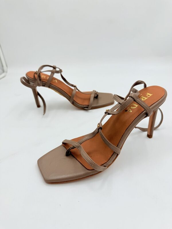 Buty FRIDA by SCHOTT & BRINCK,ADELELIA sandały na obcasie R.37 FR64H