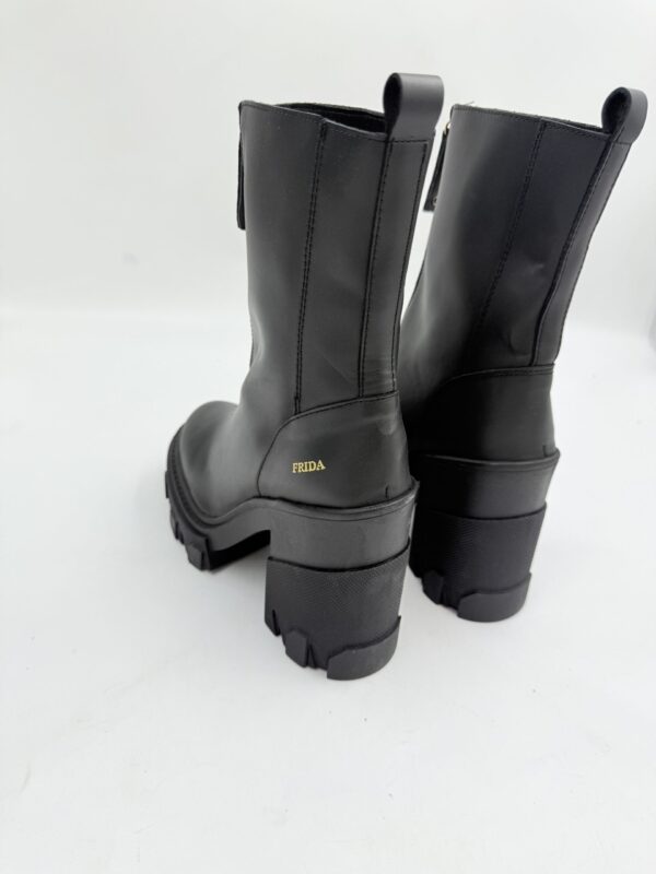 Buty Frida SCHOTT & botki na masywnym słupku R.39 FR63G