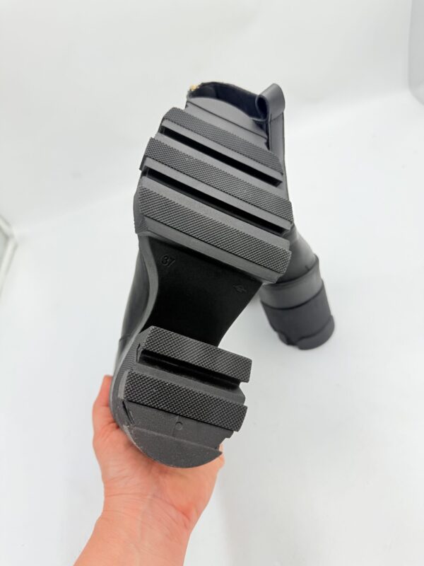 Buty Frida SCHOTT & botki na masywnym słupku R.39 FR63G
